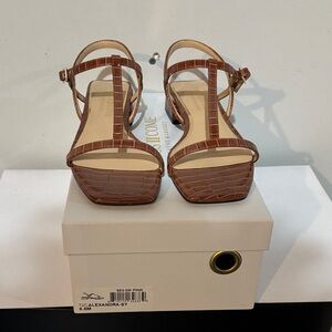 THINGS II COME
Women's Alexandra Luxurious Gladiator Sandals